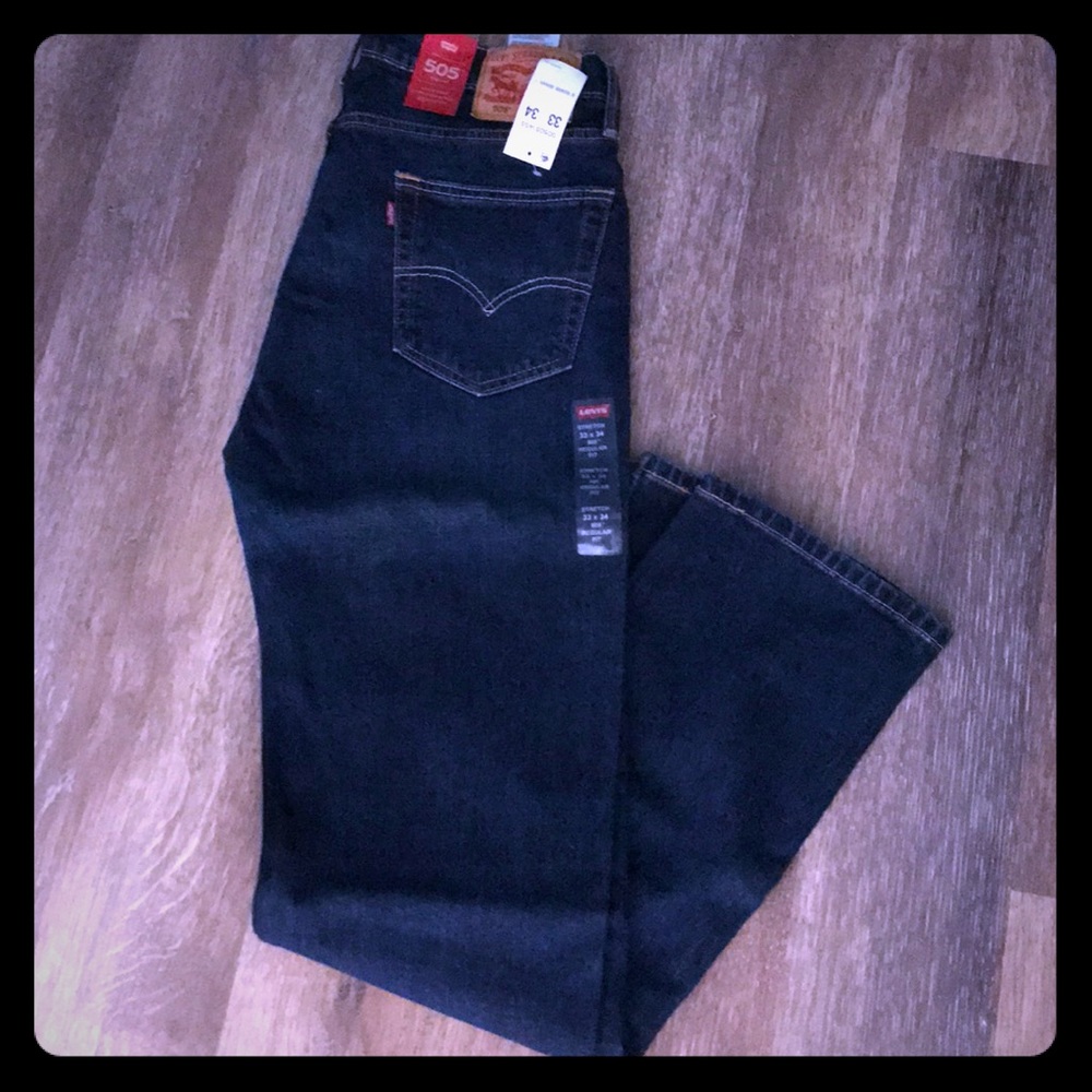 NWT LEVI’s 505 33x34 Dark washed Denim
